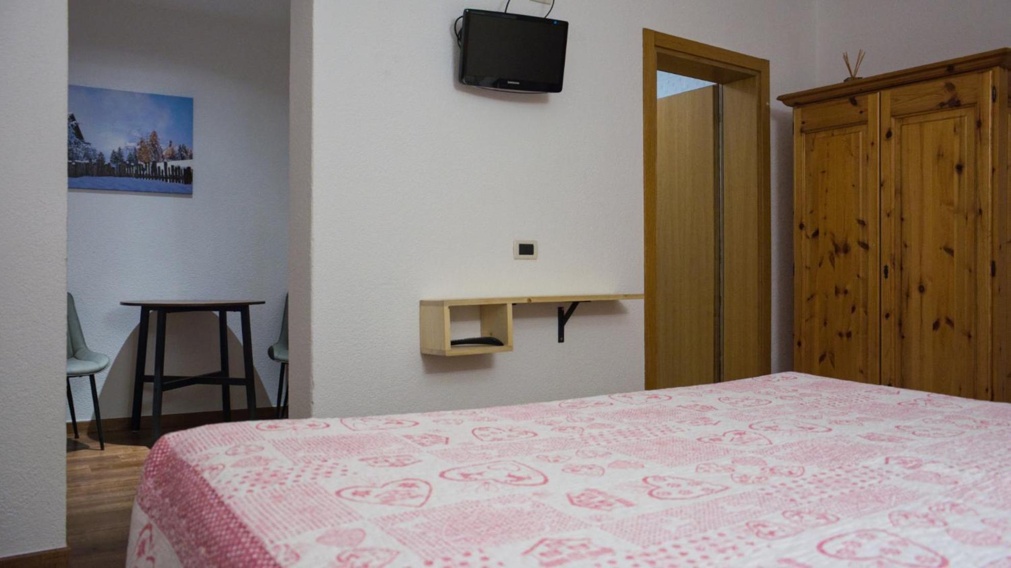 Hotel Nes Crepes Поцца-ди-Фасса Номер фото