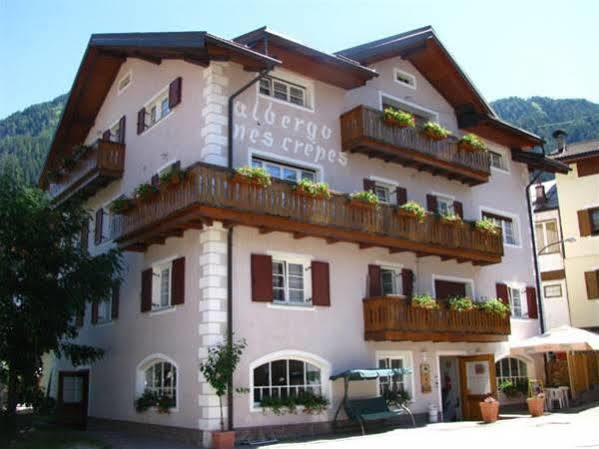 Hotel Nes Crepes Поцца-ди-Фасса Экстерьер фото